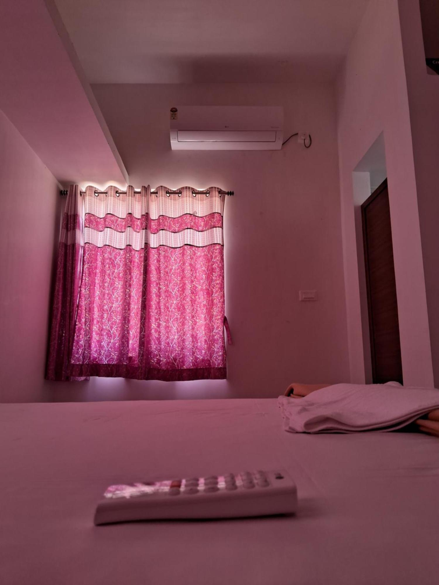 Arul Homestay Mettuppālaiyam Buitenkant foto